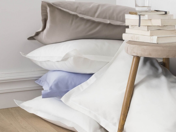 Essix Triumph Line Satin Pillow case